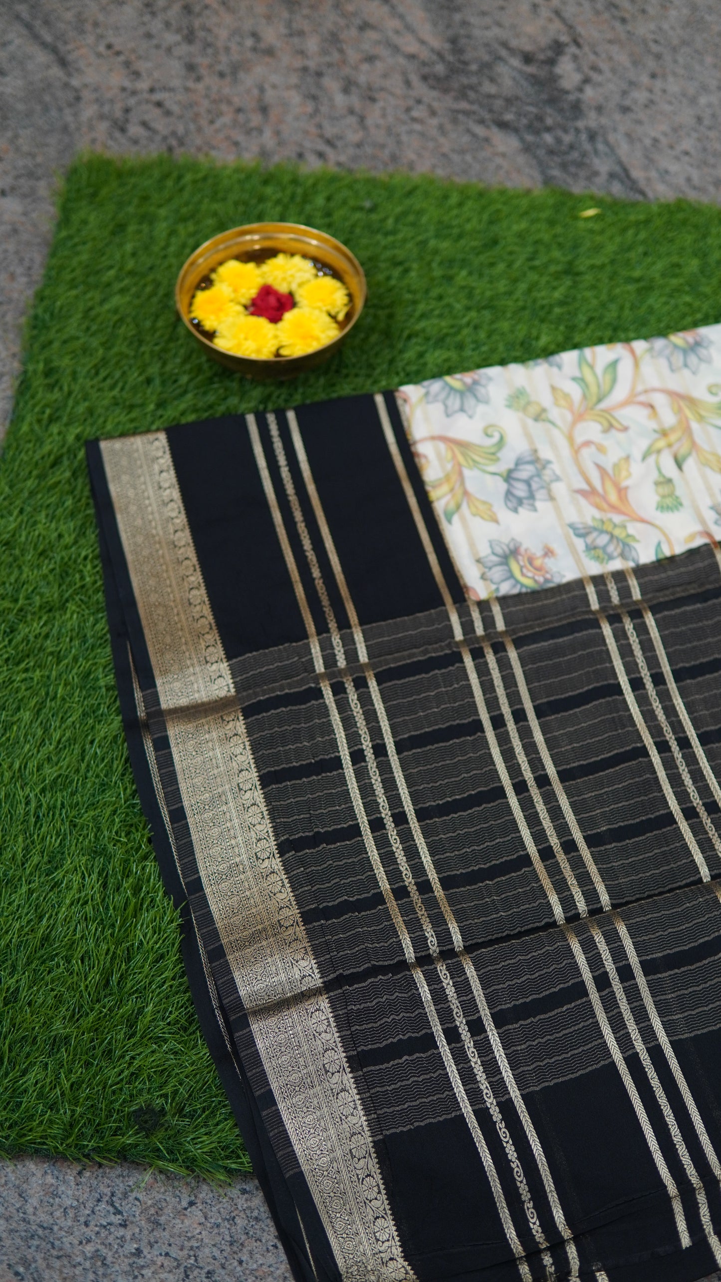 Semi Mysore Crepe white and black