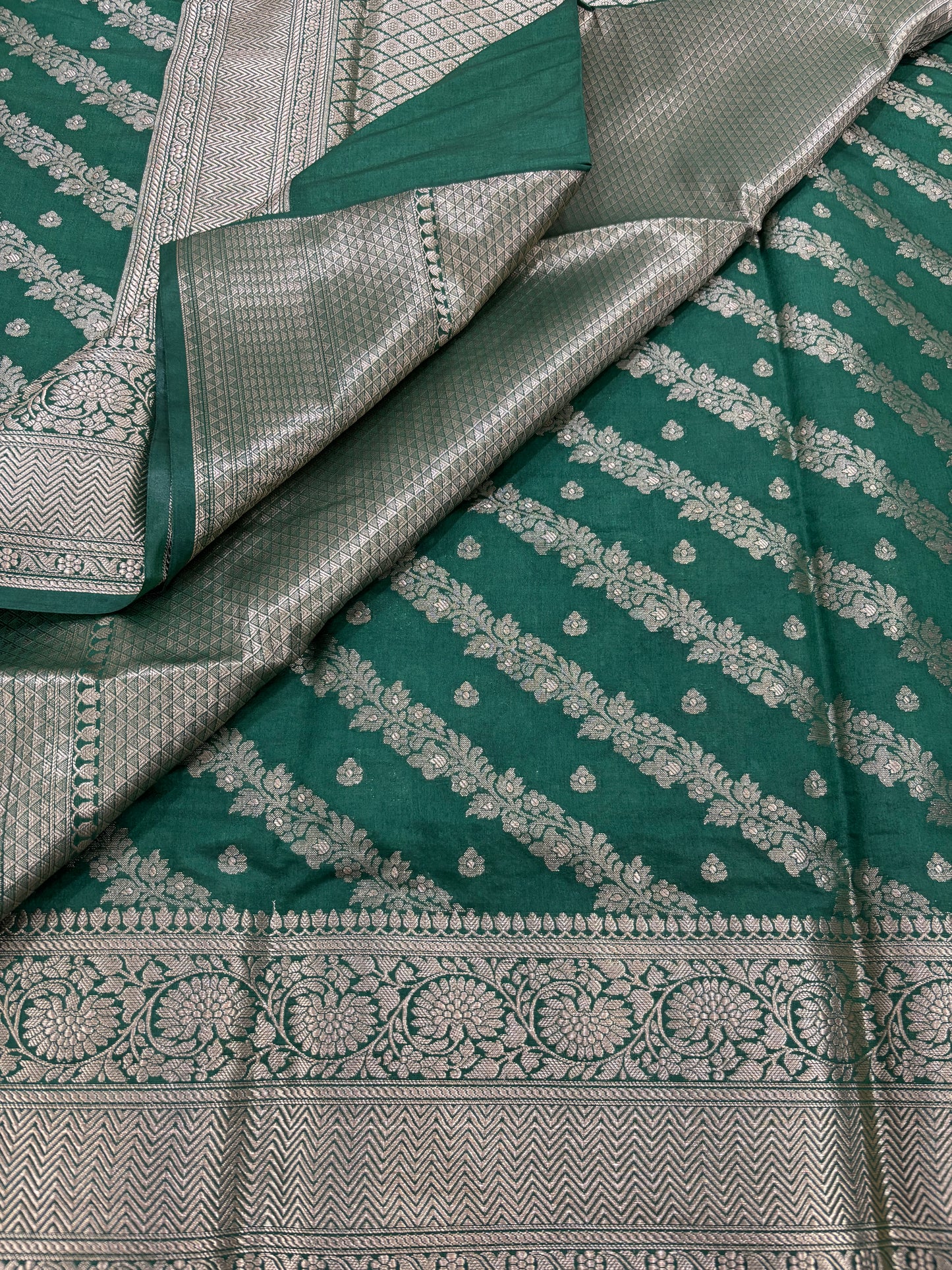Raw mango silk saree green