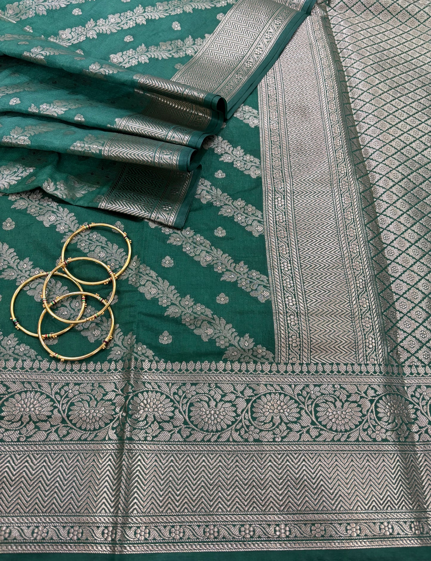Raw mango silk saree green