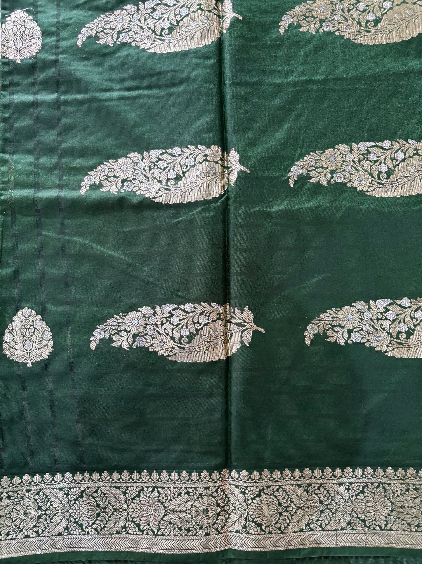 Bottle green Chinnon checks saree