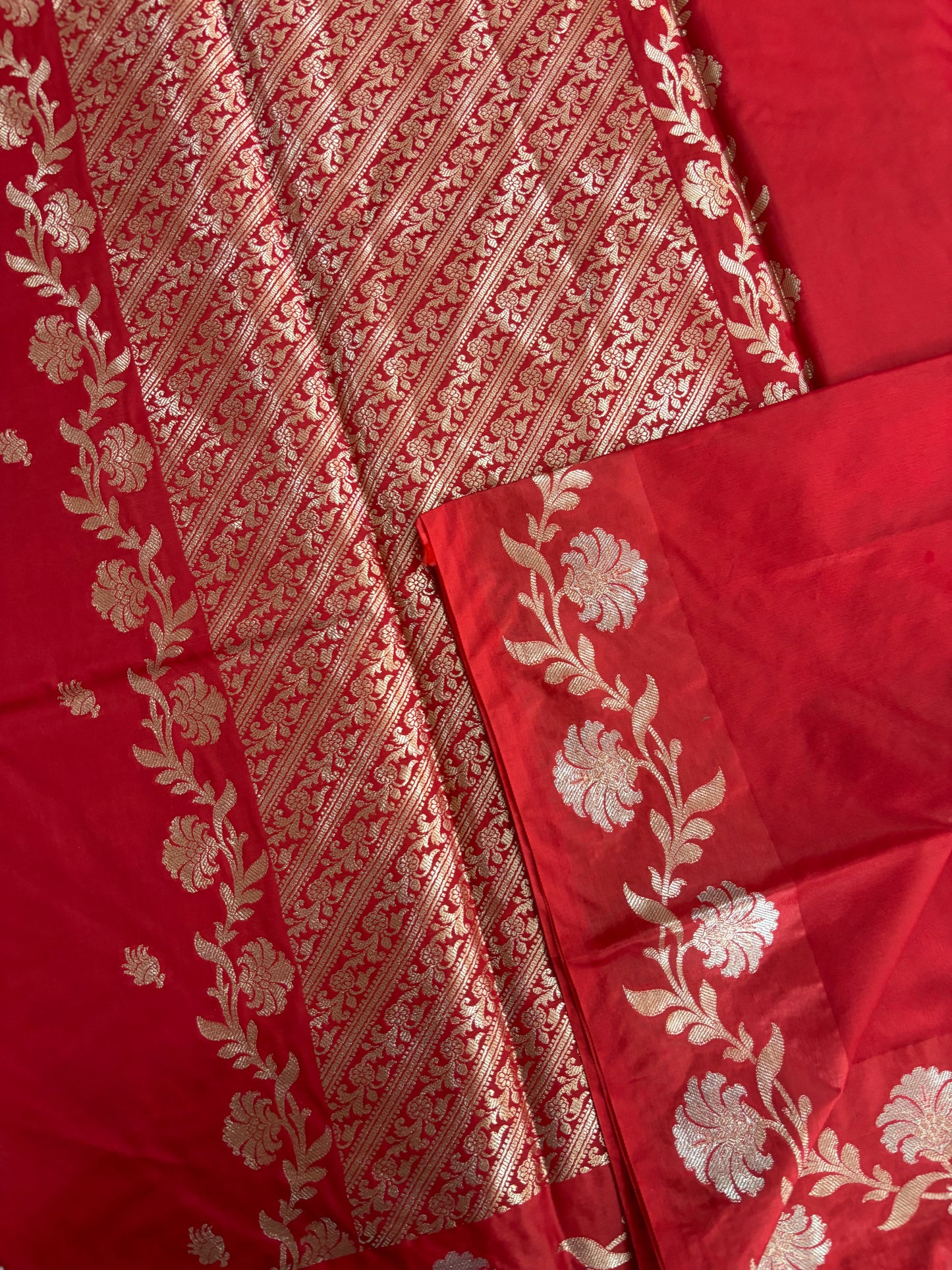 Red Semi raw mango silk saree