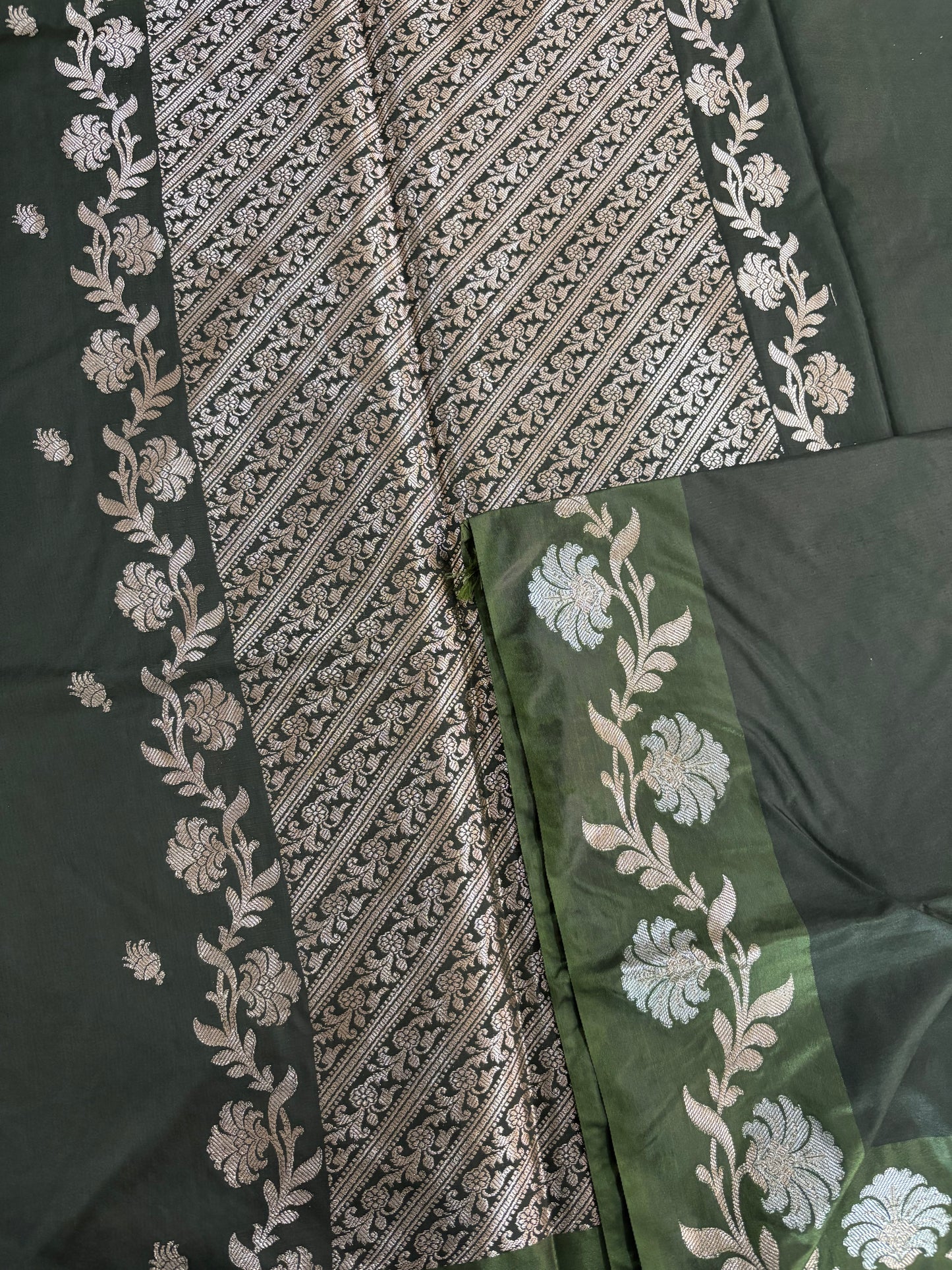 Bottle green Semi raw mango silk saree