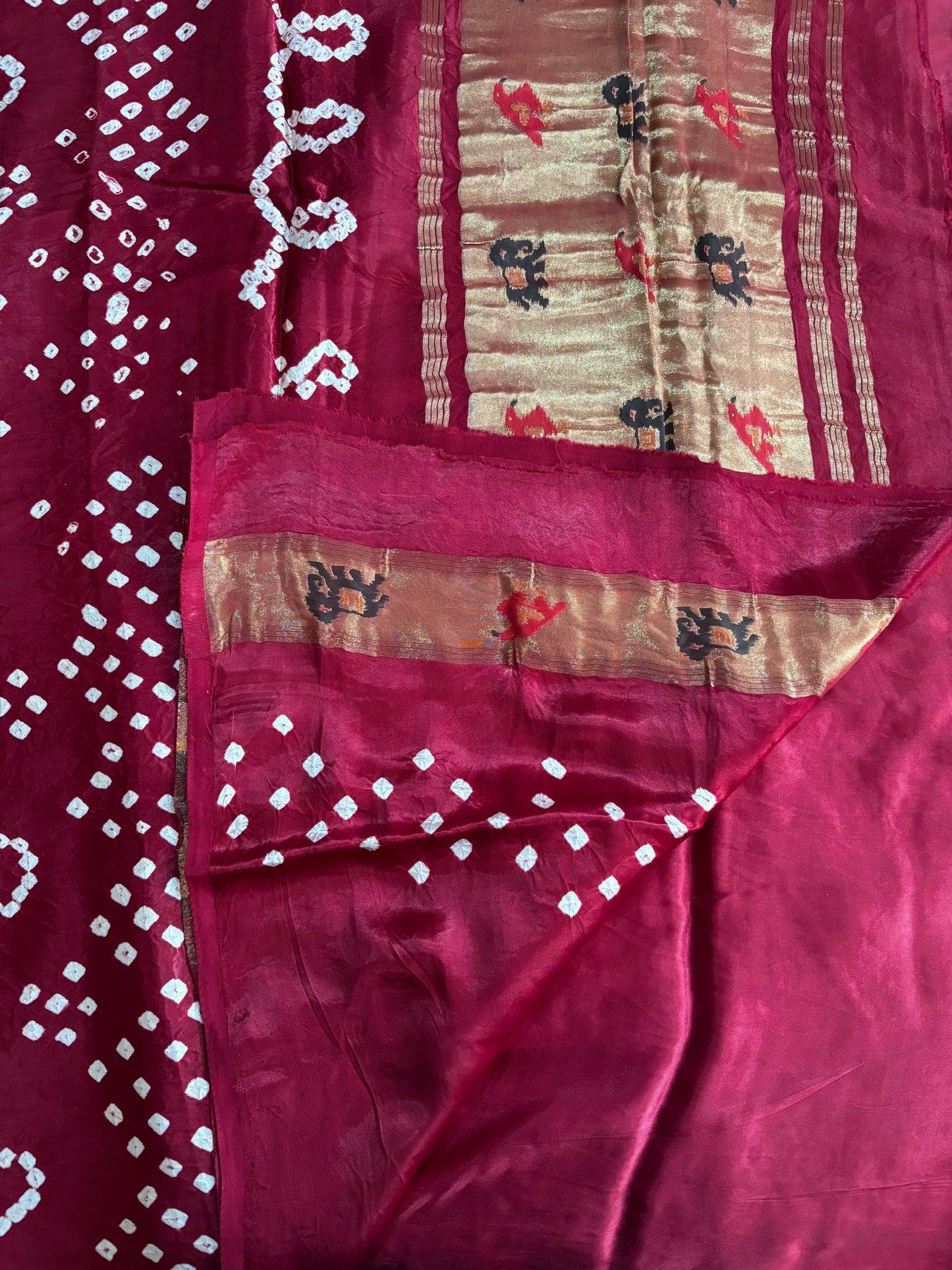 Maroon Bandhini saree