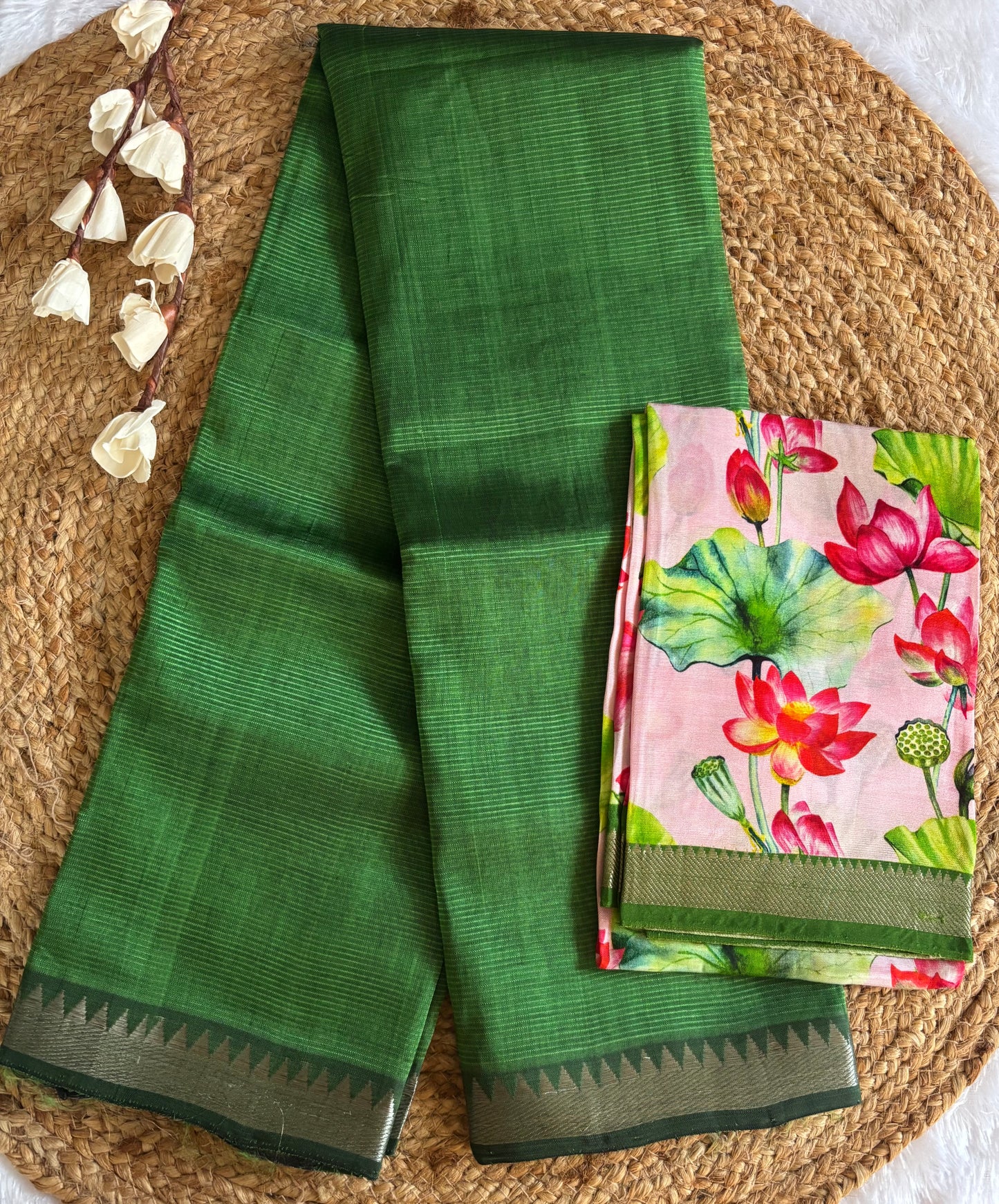 Green Mangalgiri pattu with digital blouse