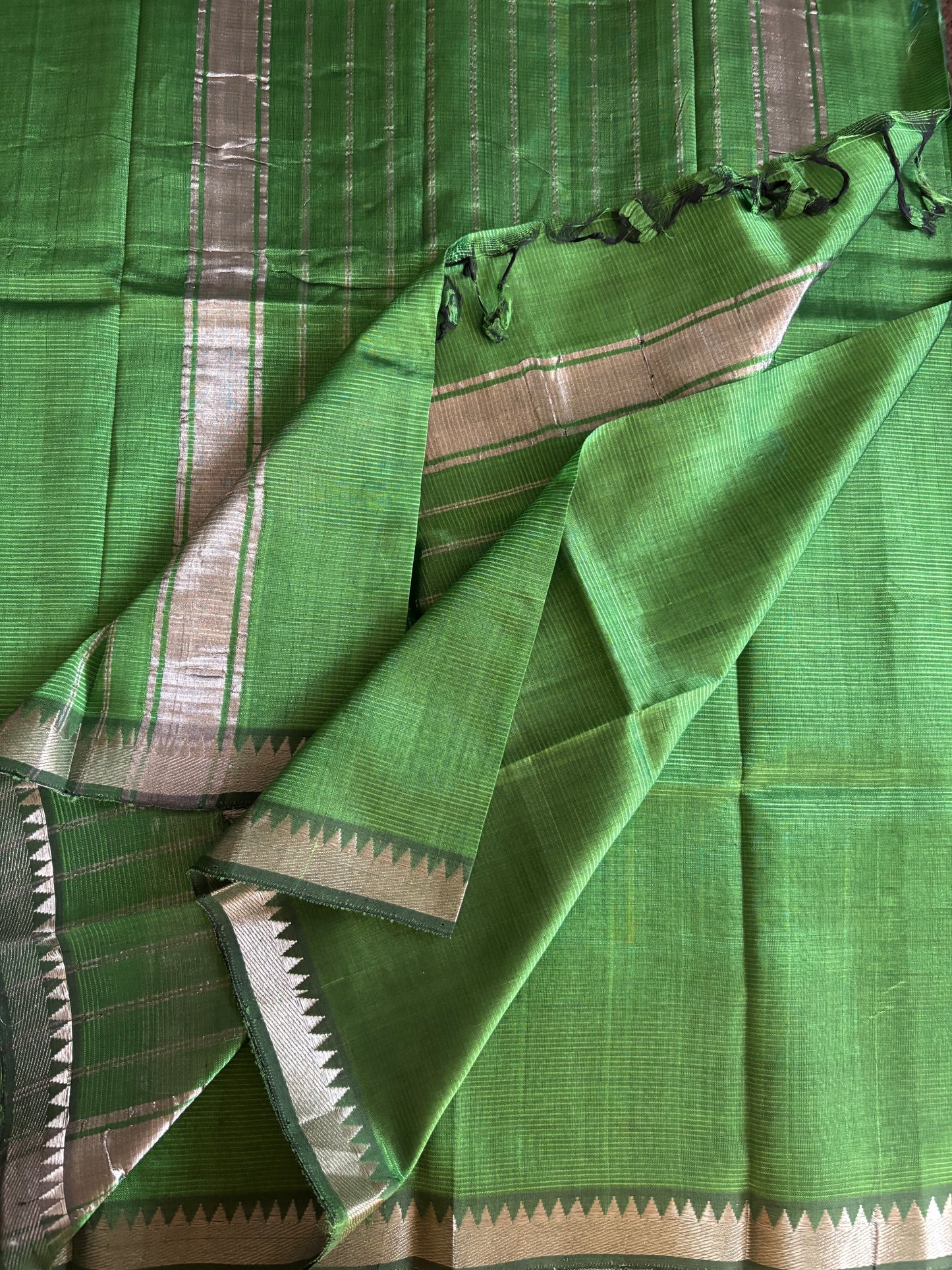 Green Mangalgiri pattu with digital blouse